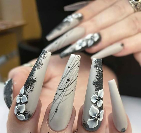 Маникюр апрель 2022: 150+ фото свежих новинок дизайна ногтей