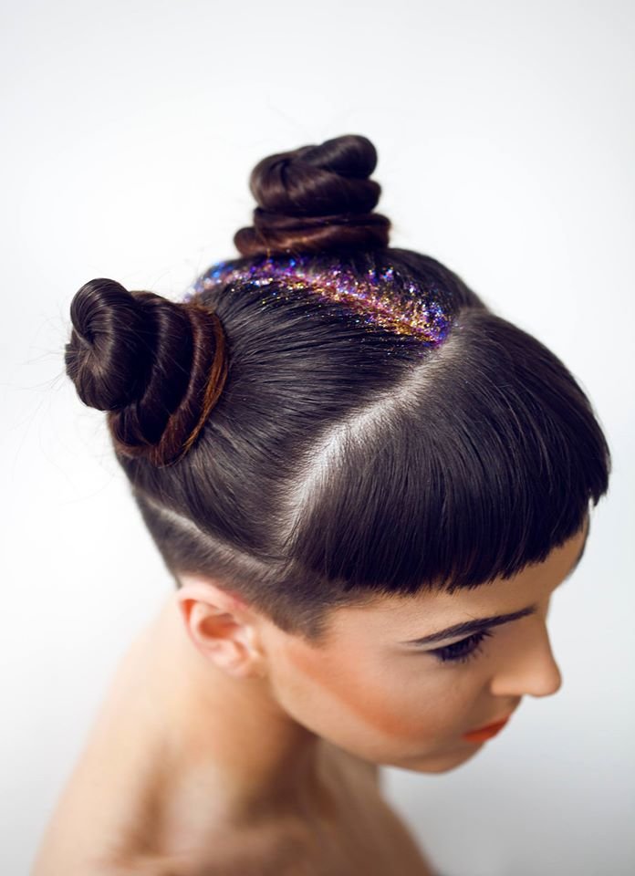 Прически на Новый год 2024 (350 фото): лучшие идеи укладок для волос разной длины